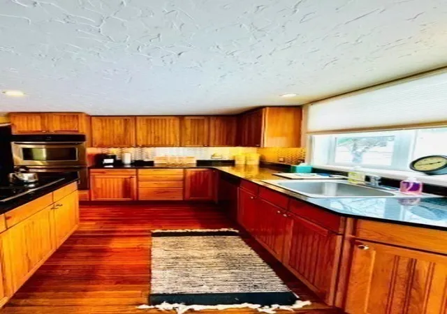 4th image of 214-216 River Road East, Berlin, MA 01503 | MLS# 73530677