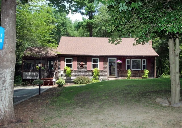 2nd image of 18 Chestnut Street, Middleboro, MA 02346 | MLS# 73553246