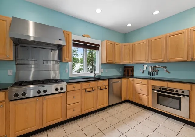 Photo 2 of Single family home for sale at 396 Central St, Mansfield, MA 02048 | MLS# 73565696 | Listing updated on 2026-08-23