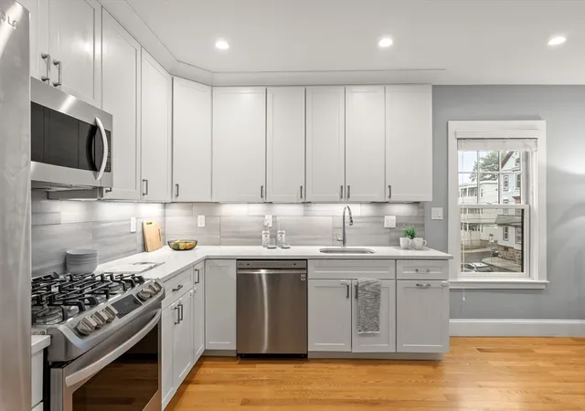 Photo 2 of Sale Pending at 15 Ashland St #2A, Dorchester, MA 02122 | MLS# 73562352 | Listing updated on 2026-09-03