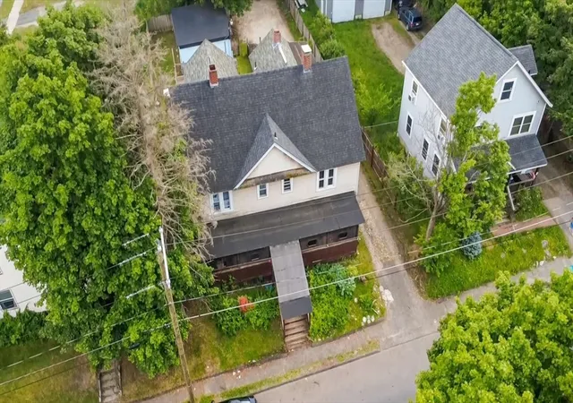 2nd image of 98 Lincoln St, Pittsfield, MA 01201 | MLS# 73554585
