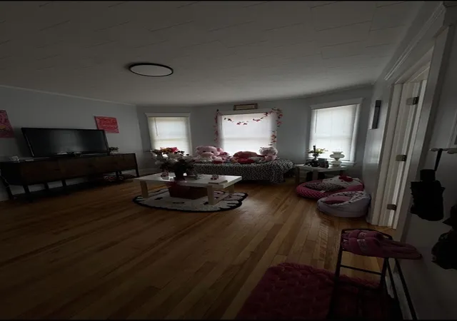 1st image of 484 Park Ave, Worcester, MA 01610 | MLS# 73566654