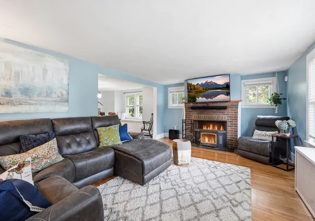5th image of 31 Wildrose Ave, Worcester, MA 01602 | MLS# 73545476