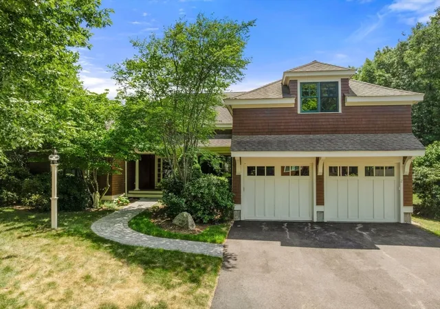 Listing Photo 4 - Condo for sale in building located at 2 Cornish Wy, Hingham, MA 02043 - Unit #2
