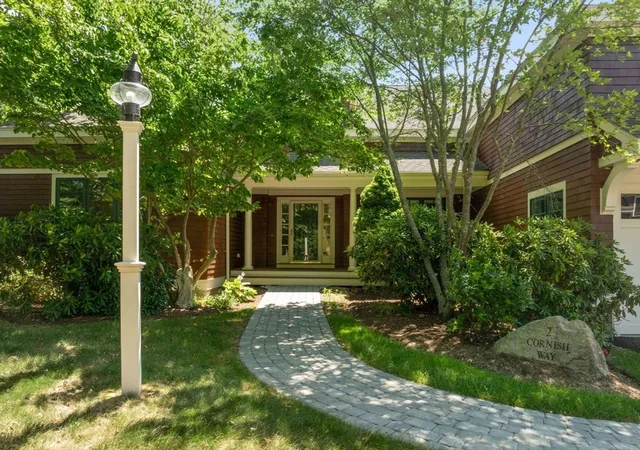 Listing Photo 5 - Condo for sale in building located at 2 Cornish Wy, Hingham, MA 02043 - Unit #2