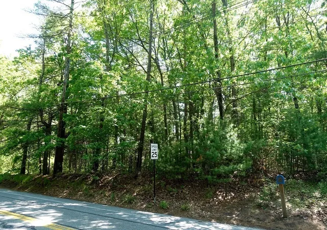 Photo 4 of Sale Pending at 61b Walden St, Concord, MA 01742 | MLS# 73409566 | Listing updated on 2026-08-27