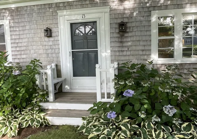 3rd image of 13 Plantingfield Way, Edgartown, MA 02539 | MLS# 73494388