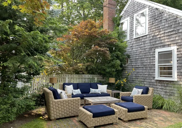 5th image of 13 Plantingfield Way, Edgartown, MA 02539 | MLS# 73494388