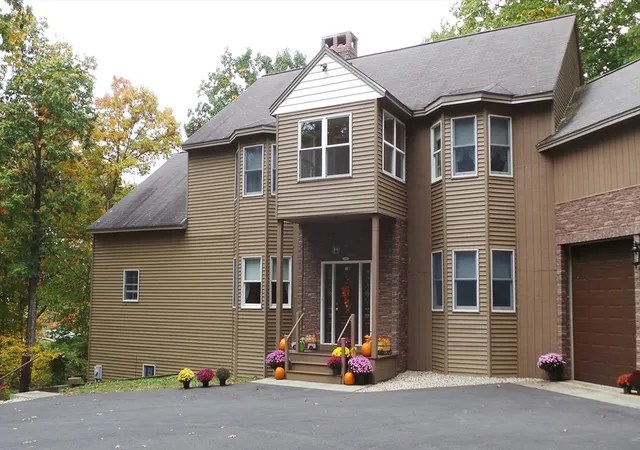 2nd image of 198 S Royalston Rd, Athol, MA 01331 | MLS# 73500970