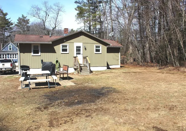 Homes for sale in Charlton, MA | 35 Nashoba Road, Charlton, MA 01507 | MLS# 73491972