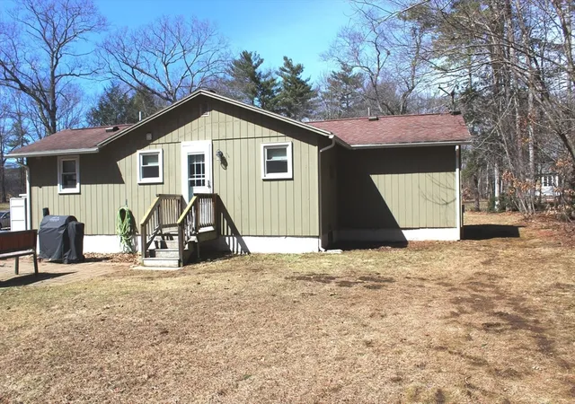 Homes for sale in Charlton, MA | 35 Nashoba Road, Charlton, MA 01507 | MLS# 73491972