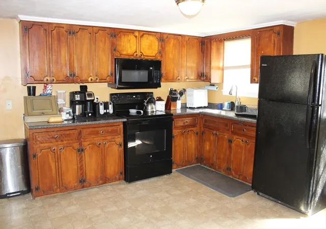 Homes for sale in Charlton, MA | 35 Nashoba Road, Charlton, MA 01507 | MLS# 73491972