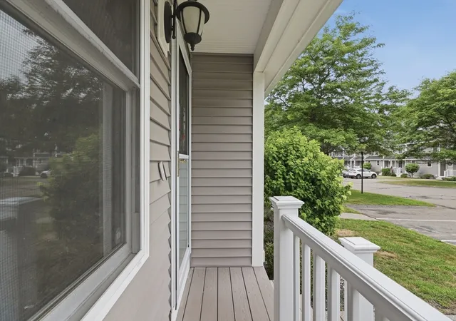 2nd image of 212 Bayberry Hill Lane #212, Leominster, MA 01453 | MLS# 73553599