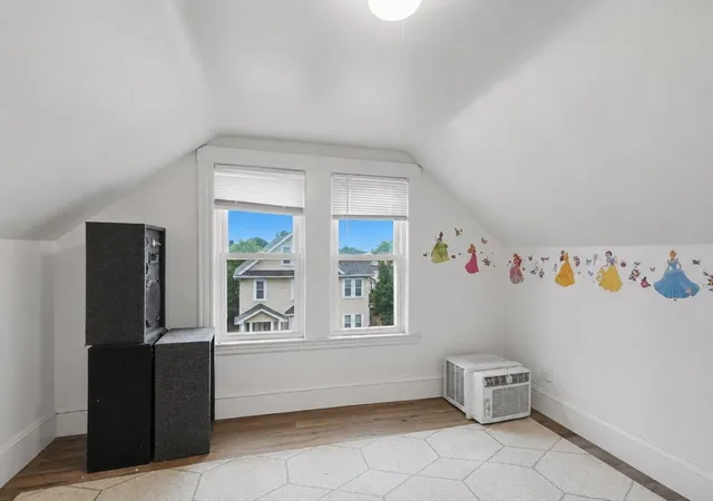 5th image of 60-62 Templeton Pkwy, Watertown, MA 02472 | MLS# 73541131