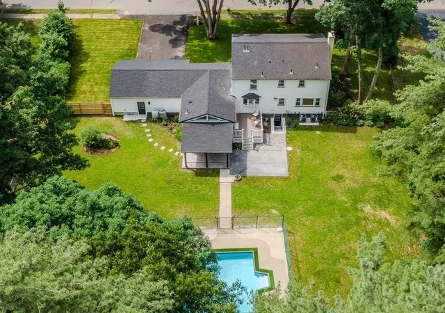 Homes for sale in Wilmington, MA | 5 Franklin Avenue, Wilmington, MA 01887 | MLS# 73538008