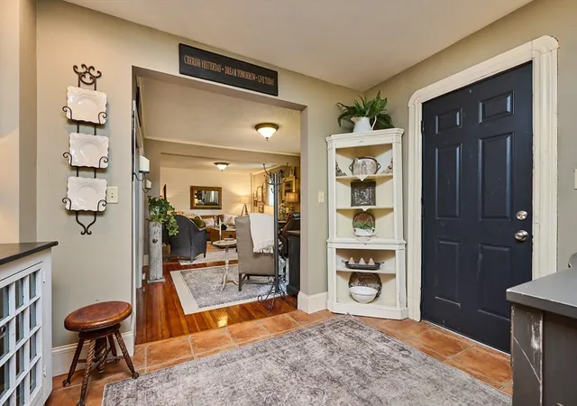 5th image of 27 Prospect St, Easthampton, MA 01027 | MLS# 73557834