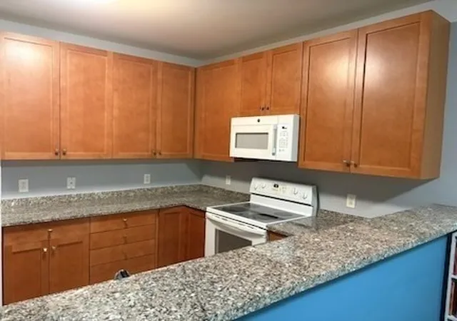 Photo 3 of Sale Pending at 3 Harvest Dr #207, North Andover, MA 01845 | MLS# 73559183 | Listing updated on 2026-08-22