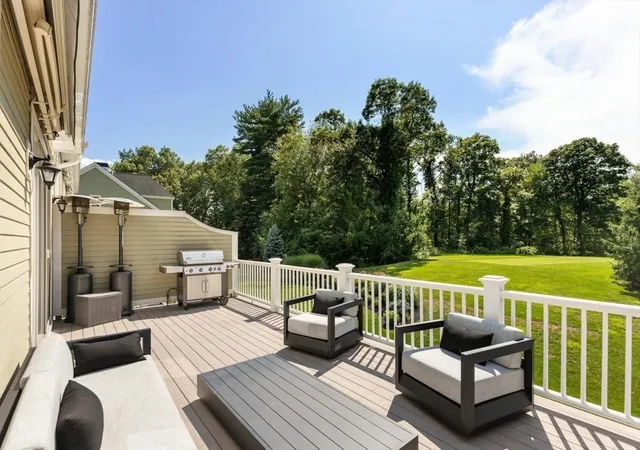 2nd image of 11 Crenshaw Ln #11, Andover, MA 01810 | MLS# 73553325