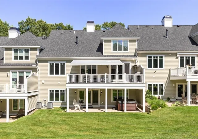Listing Photo 4 - Condo for sale in building located at 11 Crenshaw Ln, Andover, MA 01810 - Unit #11