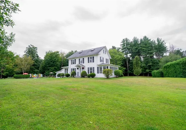 3rd image of 32 East Street, Southampton, MA 01073 | MLS# 73568186