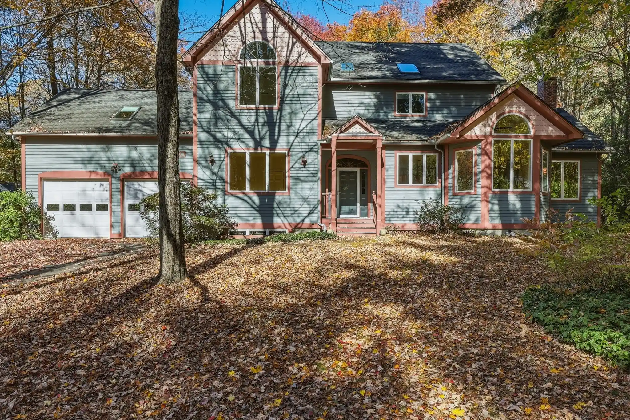 Single family home for sale at 521 Old Farm Rd, Amherst, MA 01002 | MLS# 73591932