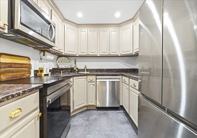 Photo 3 of Condo for sale at 206 Rock St #M7, Norwood, MA 02062 | MLS# 73552644 | Listing updated on 2026-09-18