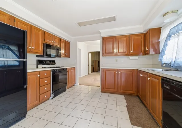3rd image of 50 Highland Street #30, Taunton, MA 02780 | MLS# 73509001