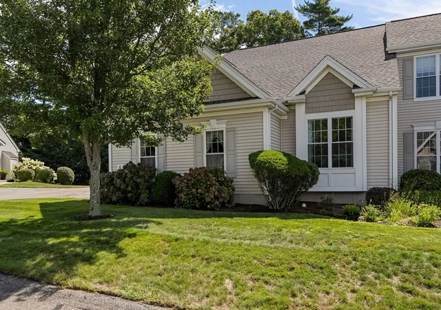 Listing Photo 4 - Condo for sale in building located at 6 Schooner Wy, Marshfield, MA 02050 - Unit #6