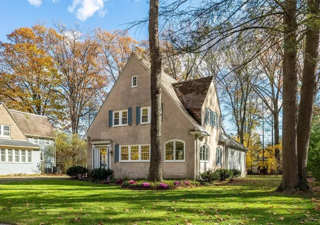 Photo 3 of Sale Pending at 61 Woodlawn Ave, Northampton, MA 01060 | MLS# 73511988 | Listing updated on 2026-09-21