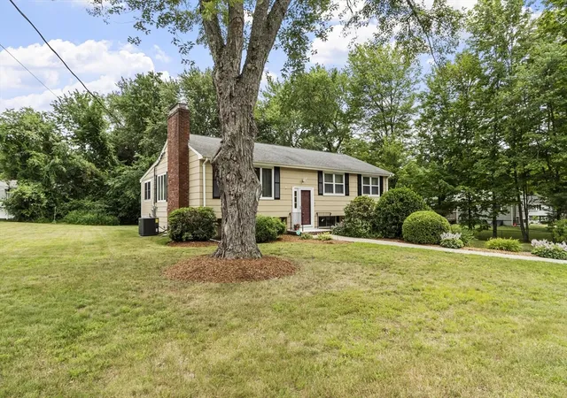 Homes for sale in North Reading, MA | 2 Appletree Lane, North Reading, MA 01864 | MLS# 73546425
