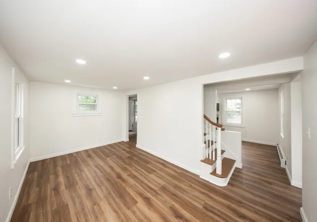 Photo 4 of Sale Pending at 101 Ararat St, Worcester, MA 01606 | MLS# 73566191 | Listing updated on 2026-09-07