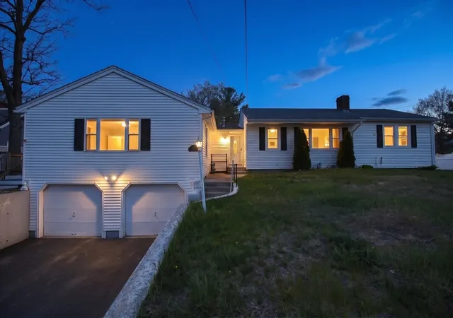 3rd image of 969 Chandler Street, Tewksbury, MA 01876 | MLS# 73516221