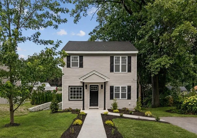 2nd image of 40 Nonquit St, Worcester, MA 01604 | MLS# 73566882