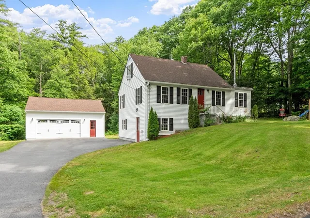 Homes for sale in Ashburnham, MA | 45 River Styx Rd, Ashburnham, MA 01430 | MLS# 73540701