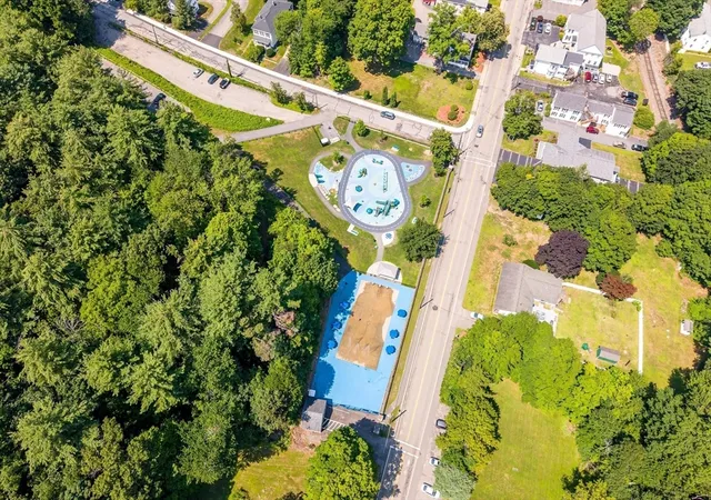 2nd image of 172 S St, Northborough, MA 01532