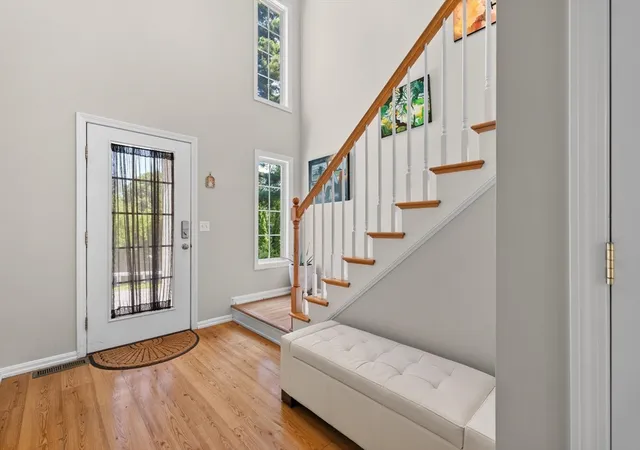 5th image of 172 S St, Northborough, MA 01532