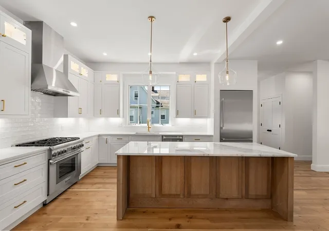 Photo 4 of Condo for sale at 129 Jewett St #1, Newton, MA 02458 | MLS# 73541382 | Listing updated on 2026-09-14