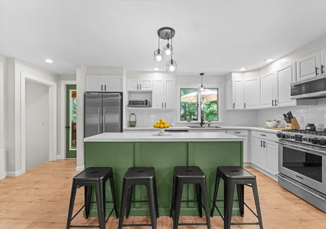 Photo 4 of Single family home for sale at 21 Fyrbeck Ave, Shrewsbury, MA 01545 | MLS# 73561873 | Listing updated on 2026-09-14