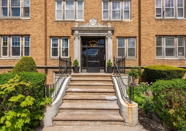 Homes for sale in Chelsea, MA | 86 Tudor Street #1, Chelsea, MA 02150 | MLS# 73523688