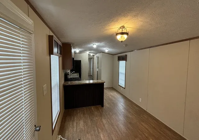 1st image of 557 Southwest Cutoff #14, Worcester, MA 01607 | MLS# 73564099