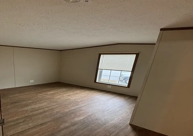 3rd image of 557 Southwest Cutoff #14, Worcester, MA 01607 | MLS# 73564099