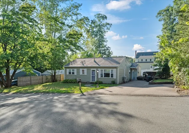 Photo 3 of Sale Pending at 18 Evergreen Rd, Plainville, MA 02762 | MLS# 73553983 | Listing updated on 2026-08-18