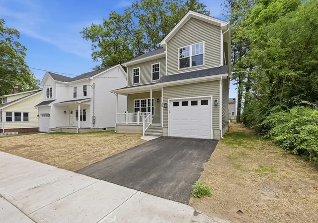 Photo 3 of Single family home for sale at 30 Goldenrod, Springfield, MA 01109 | MLS# 73542092 | Listing updated on 2026-09-10
