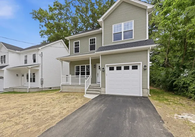 Photo 3 of Single family home for sale at 30 Goldenrod, Springfield, MA 01109 | MLS# 73542092 | Listing updated on 2026-09-10