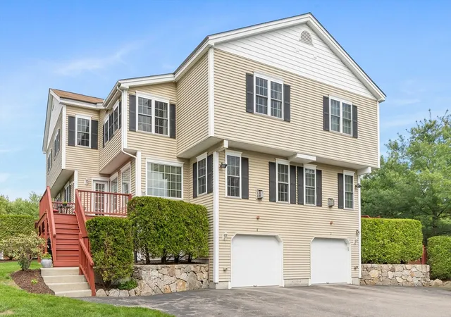 Homes for sale in Hopkinton, MA | 4 Paul Revere Path #4, Hopkinton, MA 01748 | MLS# 73524311