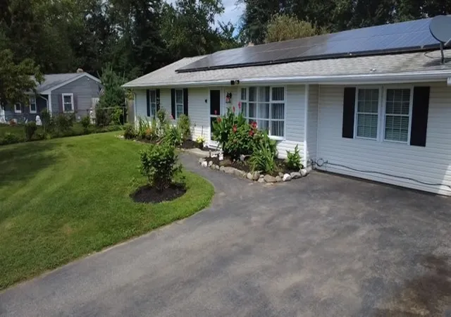 2nd image of 52 Smoke Rise Cir, Swansea, MA 02777 | MLS# 73565346