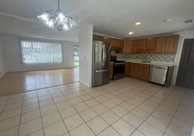 4th image of 52 Smoke Rise Cir, Swansea, MA 02777 | MLS# 73565346