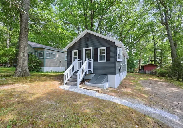 3rd image of 2 Kosta Ave, Rutland, MA 01543 | MLS# 73564310