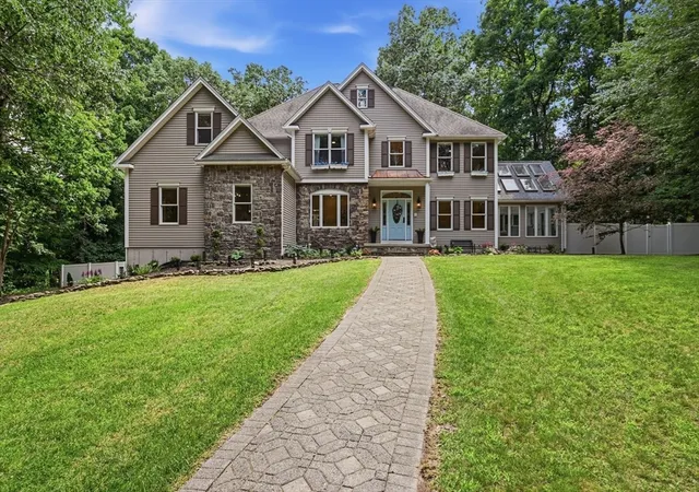 Homes for sale in Wilbraham, MA | 4 Iroquois Ln, Wilbraham, MA 01095 | MLS# 73548584