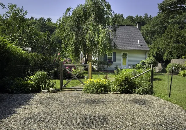 Homes for sale in Norfolk, MA | 39 Leland Rd, Norfolk, MA 02056 | MLS# 73548353